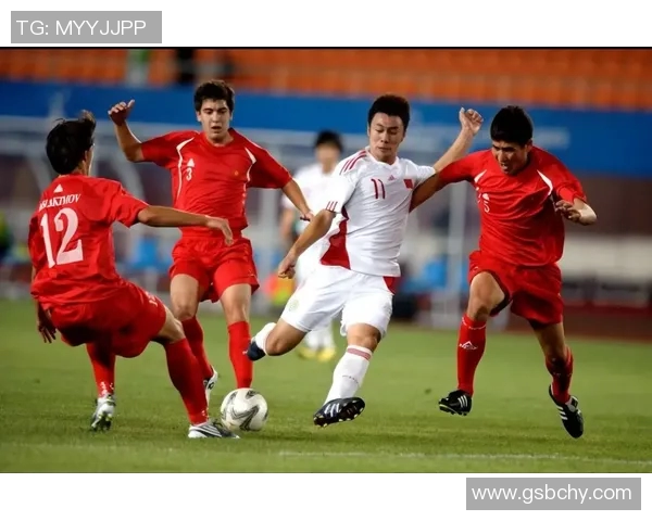 80年代世界足球巨星风采：他们如何塑造了现代足球的辉煌历史