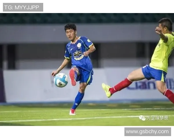 中国足球队16号球星闪耀赛场勇敢拼搏引领球队冲击世界杯梦想